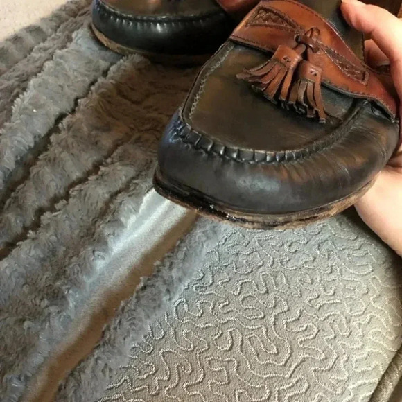 Allen Edmonds Maxfield Tassel Leather Loafers: 11 - Picture 3 of 11